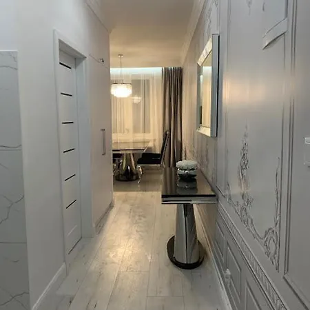 Apartment Glamour *