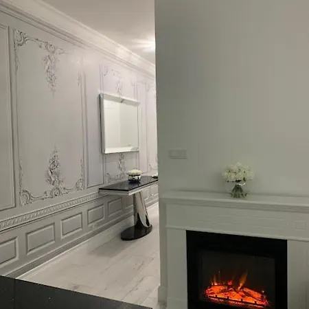 Glamour アパート ユラタ